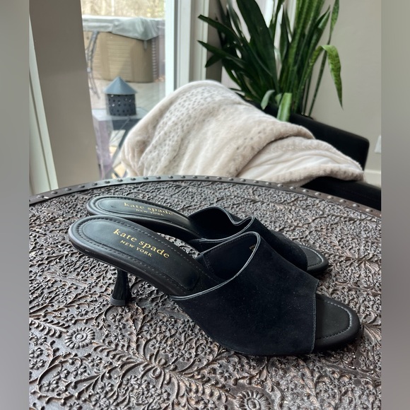 ♠️NEW KATE SPADE MALIBU WINTER SUEDE HEELS IN BLACK 9.5 - Picture 5 of 8